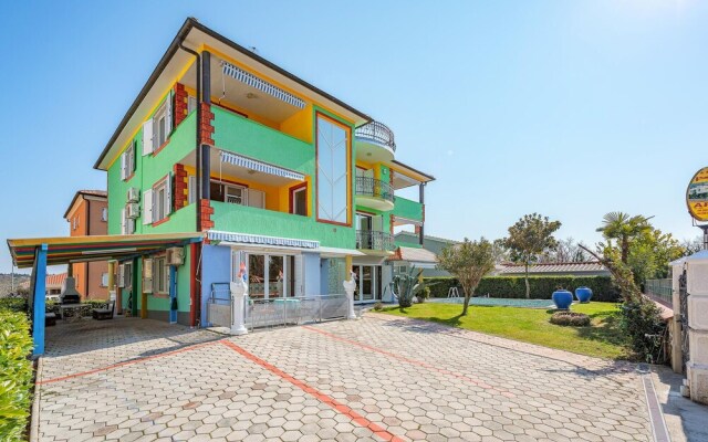 Nice Apartment in Duba With Wifi and 1 Bedrooms