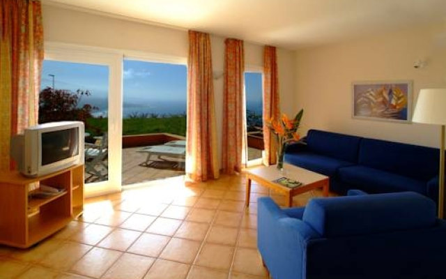 Aparthotel Vistamar
