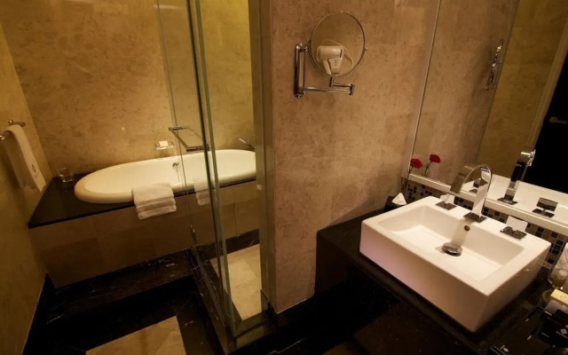 Sam Suite D´Perdana