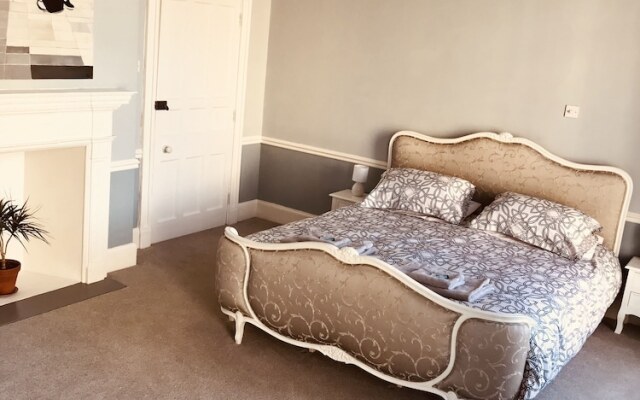 Regency Rooms