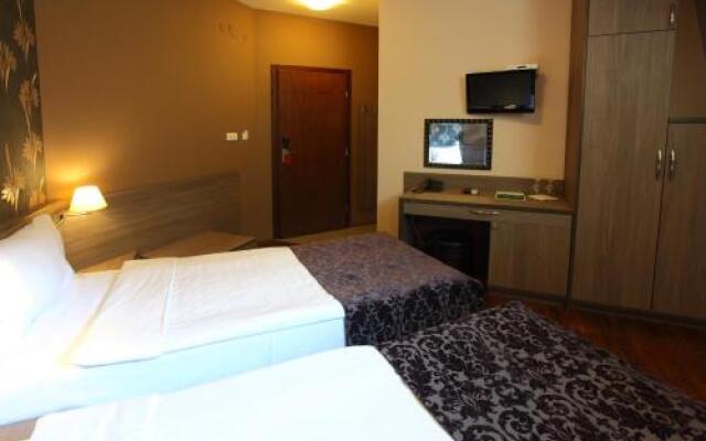 Sator Hotel