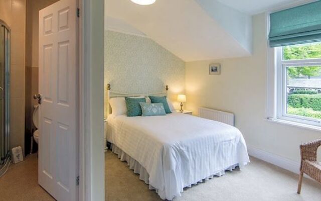 Woodside Guest House