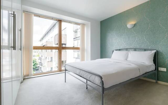 Contemporary 2 Bedroom Islington Apartment