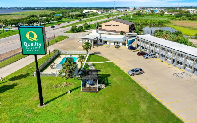 Quality Inn & Suites Port Lavaca near Lighthouse Beach