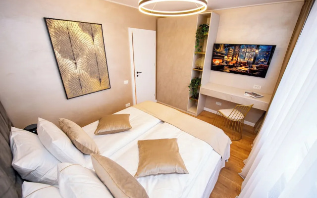 Sakura - One Bedroom Apartment - Next to Victoria Avenue and Cismigiu Park