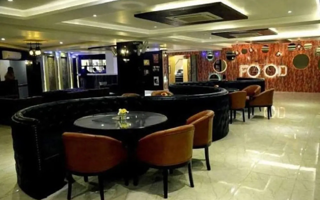 Oyo 11375 Hotel G20 Inn