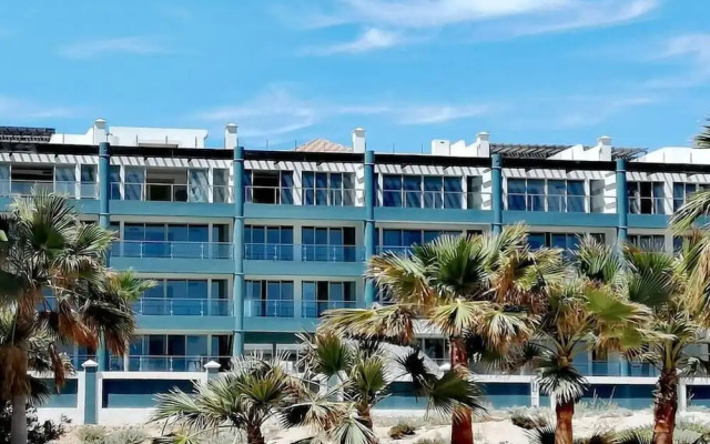 Amazing Location Close to it all Great Price