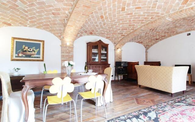 Attractive holiday home in Brozolo with private pool