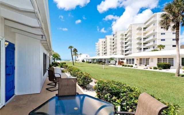 Beachaven 52 - One Bedroom Condo