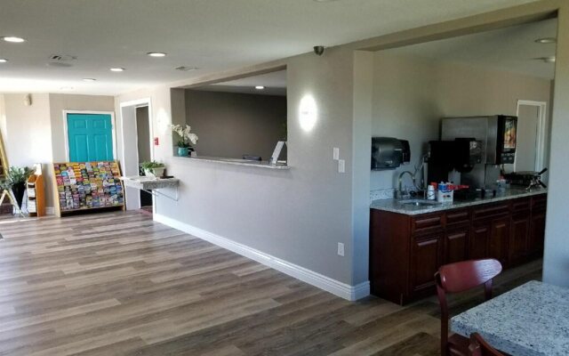 Travelodge by Wyndham San Antonio Downtown Northeast