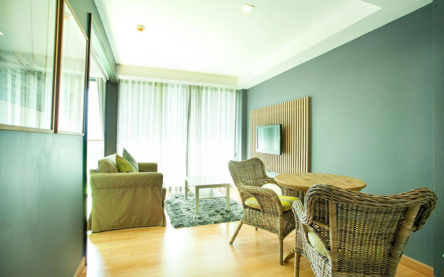 Rocco Hua Hin Beach Seaview