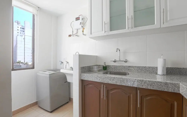 70's Rock Themed Apartment near Malecón de Miraflores