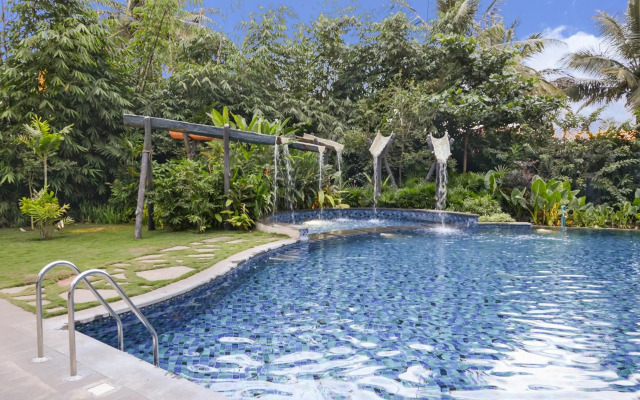 Purple Palms Resort & Spa
