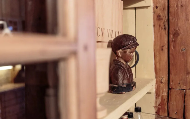 Shepinetree - Capela House