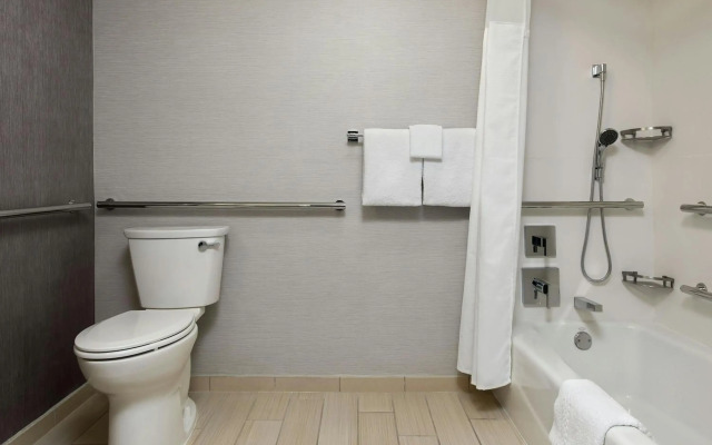 Courtyard Phoenix North by Marriott