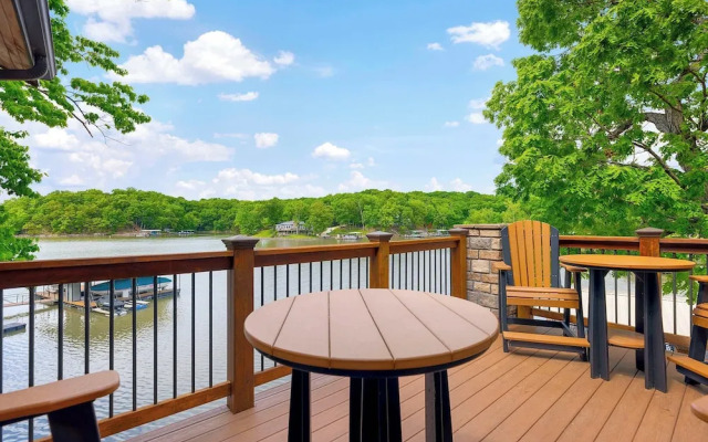 Trails End Hideaway Waterfront