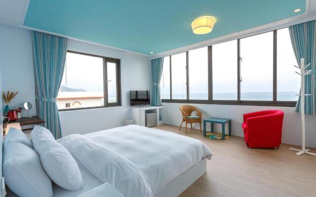 Sea Shore Hotel
