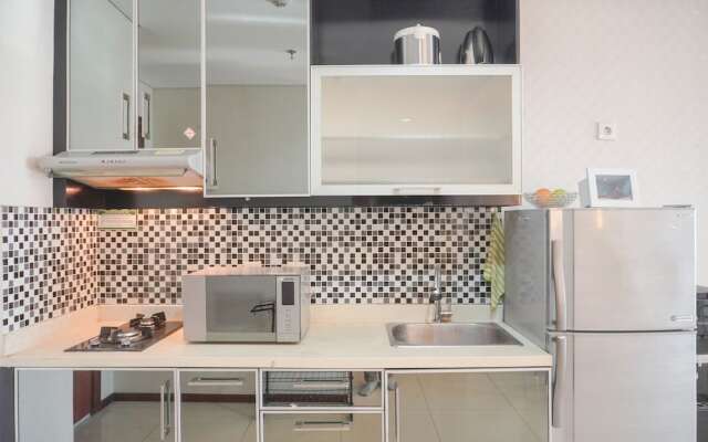 Modern And Homey 2Br Apartment Thamrin Residence