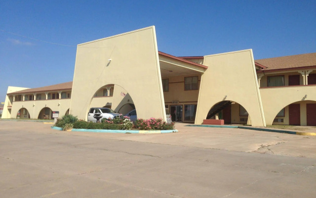 Hometown Inn & Suites