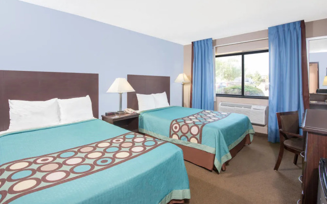 Super 8 by Wyndham Cleveland