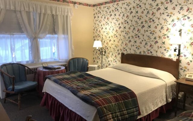 1896 House Inn & Country Lodgings