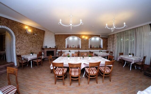 Rodopi Hotel