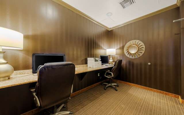 Best Western Plus Miami Airport North Hotel & Suites