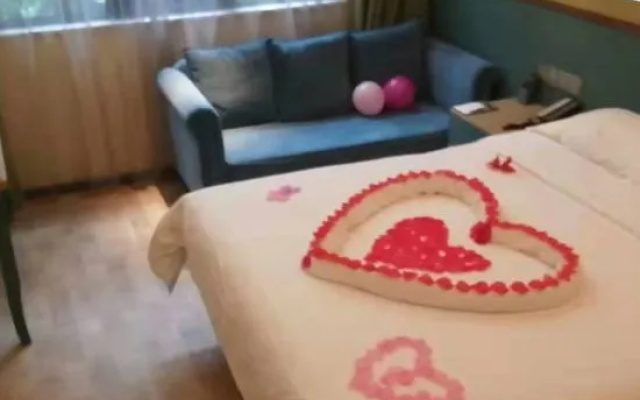 Mehood  Theater  Hotel (Xi'an Bell Tower Metro, huimin Street) – Guest Rooms – Xi'an