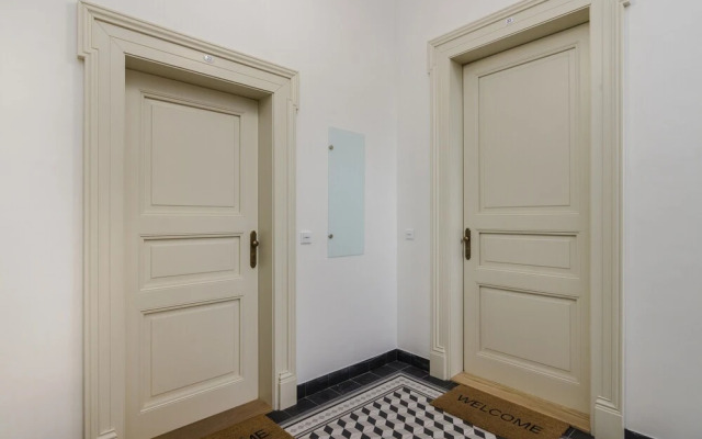 Royal APTs Prague by Michal&Friends