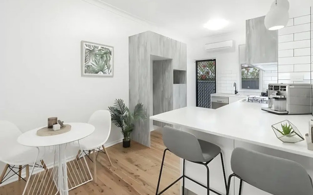 Prickly Pear Stays in Adamstown