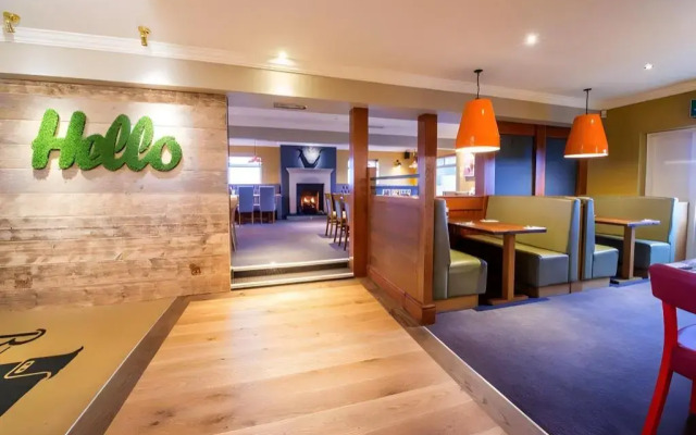 Premier Inn St. Neots - Colmworth Park