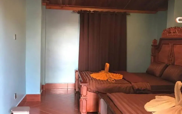 Gibbon Lodge