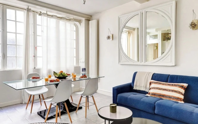 Stylish 1BR by Luxembourg Garden