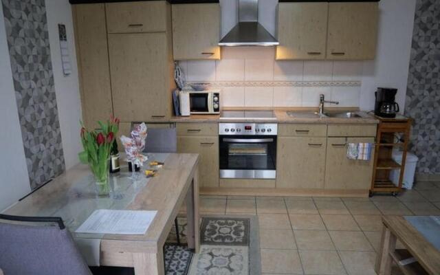 Cozy Apartment in Strotzbusch near Eifel Center