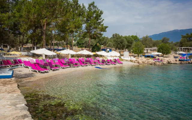 Delos Beach Hotel