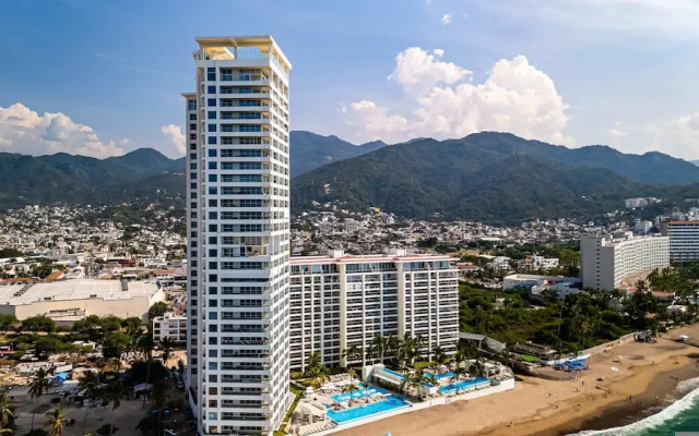 Panoramic Hot Tub Oceanview Luxury 4BR Penthouse