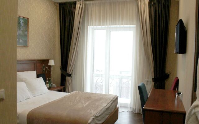 Hotel Fenix