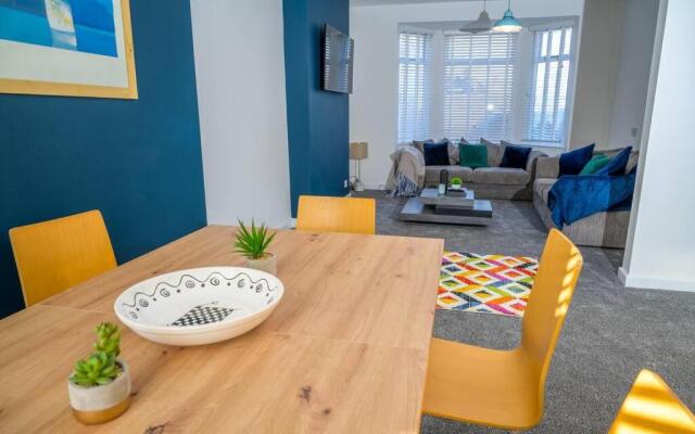 Large 7 bedroom town house in Chester City Centre