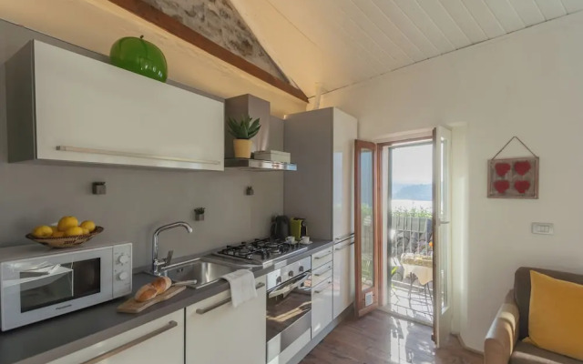 The Green Nest by Lake Como by Rent all Como