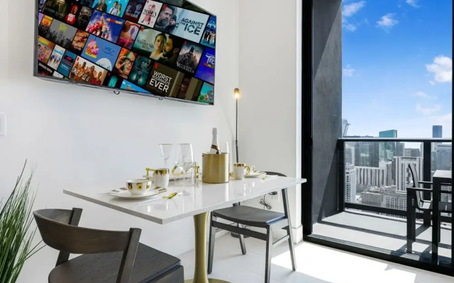 Studio with City Views in Downtown Miami