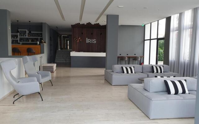 Iris Hotel