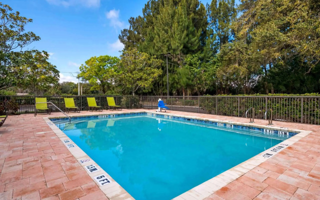 Extended Stay America Suites Fremont Newark