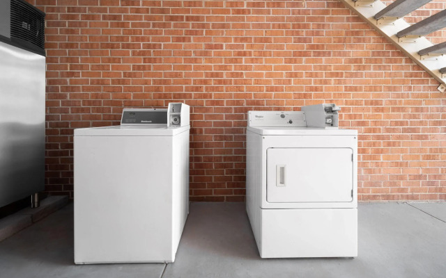 Super 8 by Wyndham Covington