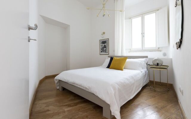 Lovely Trevi Suites by Sonder