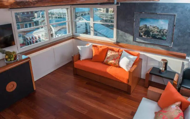 Rialto Apartments