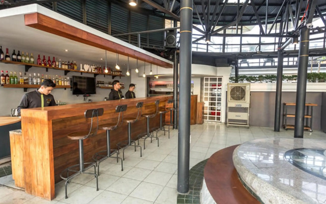 Urban Travellers Hotel