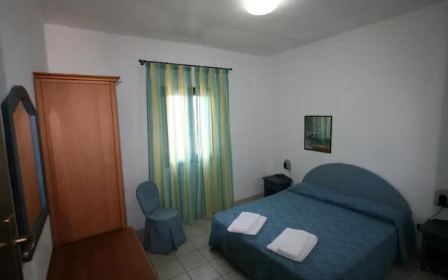 Comfy Apartment with Balcony near Puglia Beach