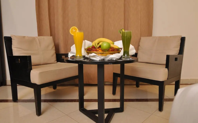 Nelover Hotel Al Rawdah