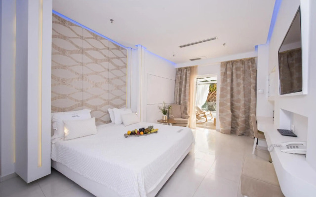 Aegialis Hotel & Spa