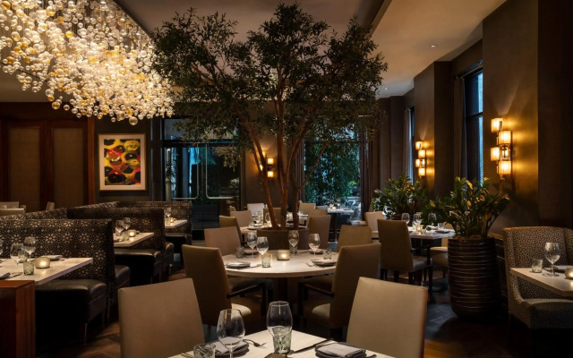 Four Seasons Los Angeles at Beverly Hills